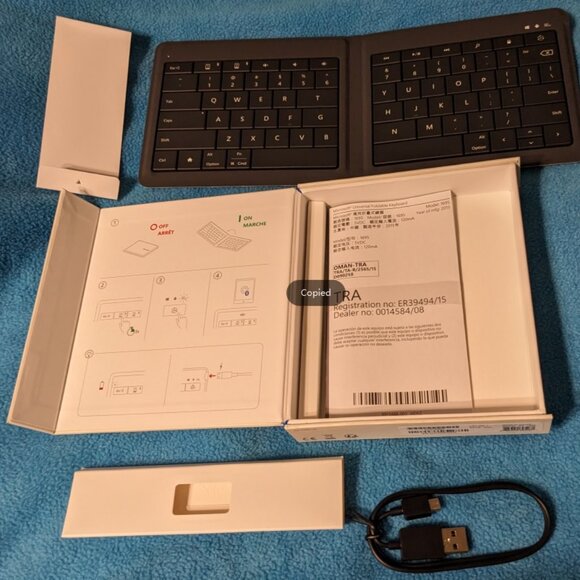 Microsoft Wireless Universal Foldable Keyboard - Picture 4 of 8